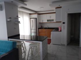 Apartment in Alanya in der Strandstadt Mahmutlar mit Blick auf das Mittelmeer