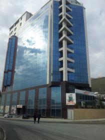 Gebäude für ein Hotel oder ein Geschäftszentrum in Baku