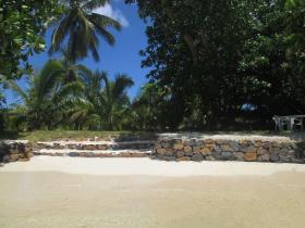 Grundstück mit 100m Privatstrand - Coco Beach