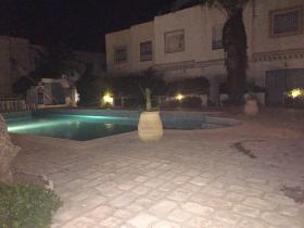 Zu verkaufen Villa-Maisonette in Hammamet Theaterviertel