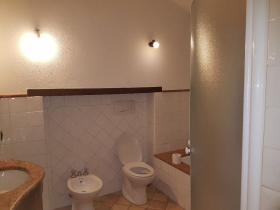 Schöne Wohnung im Stadthaus zum Verkauf in Rimini Italien