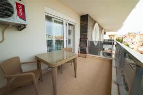 Wohnung in einem neuen Luxuskomplex am Strand