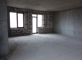 Ich verkaufe 2-Zimmer-Wohnung in Odessa - eigene Aufteilung ist möglich