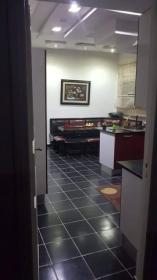 Zu verkaufen eine zweistöckige Villa