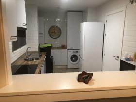 Zu verkaufen 2 Schlafzimmer voll möblierte Wohnung