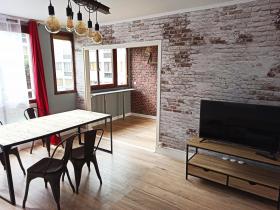 Prächtige 92 m2 große Wohnung im Industriestil