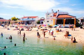 Zu verkaufen Bar, Restaurant mit Wohnsitz am Strand - seltenes Angebot