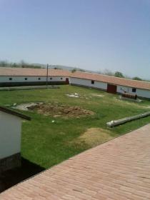 Land mit Familienfarm zum Verkauf in Konya