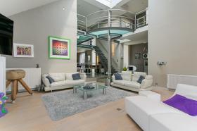 Moderne exklusive Villa zu verkaufen