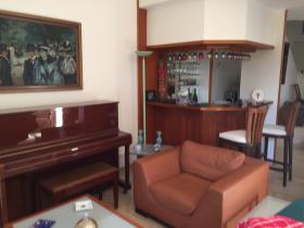 Hervorragende Maisonette-Wohnung 250 m2 mit Terrasse und Meerblick
