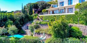 Wunderschön renovierte Villa mit Panoramablick auf die Bucht von Cannes
