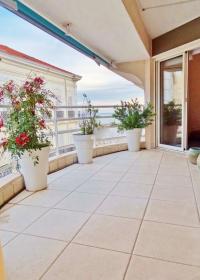 Wohnung mit Blick auf den Strand