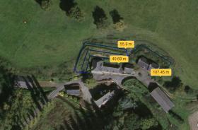 Mühle auf einem Weiler mit 3 Häusern, 3 Wohnungen und 15.000 m2 Land