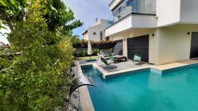 Ferienhaus mit privatem Pool