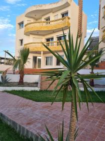 Luxuriöse Villa bestehend aus 3 Etagen