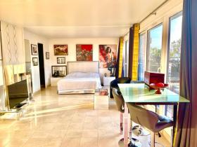 Apartment mit Terrasse und zauberhaftem Blick auf Paris