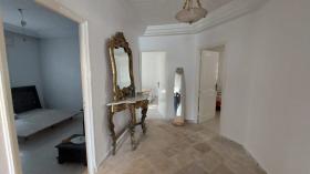 Villa in guter Lage in La Soukra