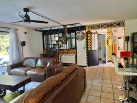 Charmantes Haus im provenzalischen Stil mit Swimmingpool