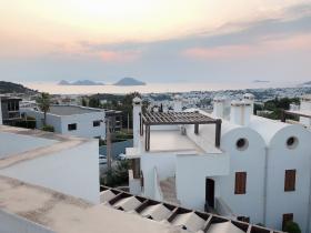 Meerblick-Wohnung zu verkaufen in Turgutreis Bodrum