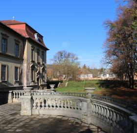 Schloss bei der österreichischen Grenze zu verkaufen