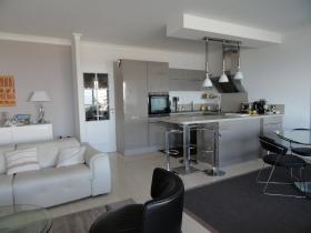Apartment Marina Baie des Anges mit Panoramablick auf das Meer und den Hafen