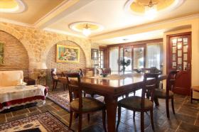 Luxusvilla mit Meerblick und Pool