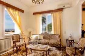 Luxusvilla mit Meerblick und Pool