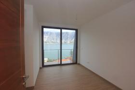 Wohnung zum Verkauf in der Nähe von Boka Bay mit Meerblick
