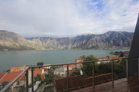 Wohnung zum Verkauf in der Nähe von Boka Bay mit Meerblick
