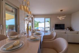 Villa mit spektakulärem Panoramablick auf das Meer