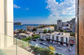Modernes Studio-Apartment in Budva
