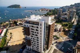 Modernes Studio-Apartment in Budva