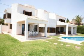 Villa in erster Meereslinie