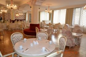 Zu verkaufen 4-Sterne-Hotel im Super-Zentrum von Tiflis