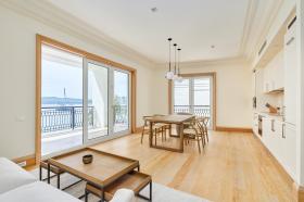 Luxusapartment im Clubkomplex Porto Montenegro