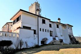 Historisches Anwesen Tenuta San Vincenzo zu verkaufen