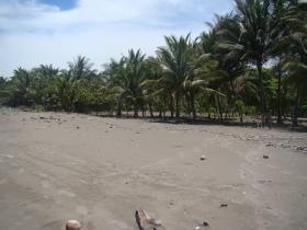 Land zu verkaufen - Abgeschiedener Strand und Meerblick