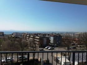 Luxuriöse neue 3-Zimmer-Wohnung 300 Meter vom Strand entfernt in Sarafovo, Burgas