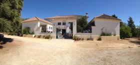 Andalusisches Bauernhaus mit 14 ha Korkeichenwiese