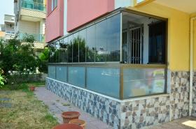 Dringend möblierte Wohnung zum Verkauf in Antalya in Lara