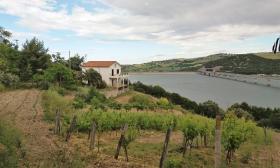 Villa mit einzigartigem Blick auf den Lake Guardialfiera