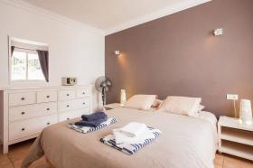 Wohnung mit Terrassen und Garten