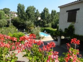 Schöne Villa in Wohngegend von Antibes