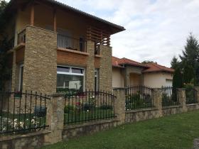 Luxushaus für Verkauf in Gyenesdiás, Ungarn