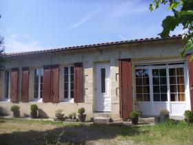 2 Häuser mit Pool in Frankreich Nord-Gironde