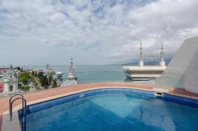 Luxuswohnung mit Blick auf das Meer im Zentrum von Batumi