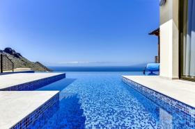 Moderne Villa mit einzigartigem Blick auf das Meer und die Insel La Gomera