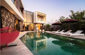 Zum Verkauf eine neue Villa auf dem fabelhaften Bali