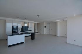 Neue moderne Luxusvilla in Fañabe