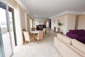 Schöne Luxusvilla in Adeje 1500 m2
